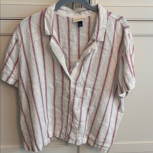 Universal Thread Striped Short-Sleeve Shirt — White with Red & Blue Stripes